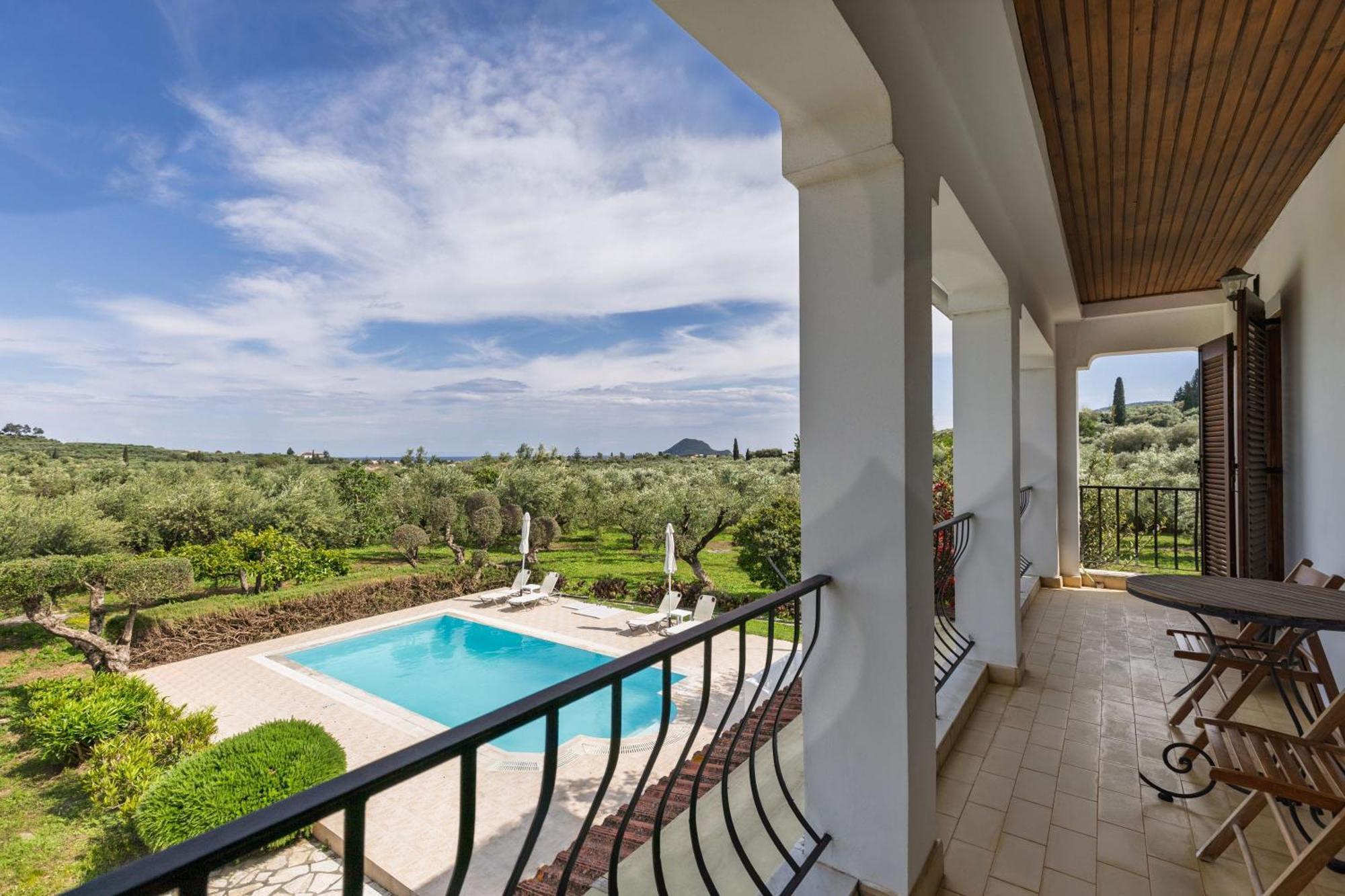 Villa Lola - 3 Bedrooms & Private Pool Lithakia  Exterior photo